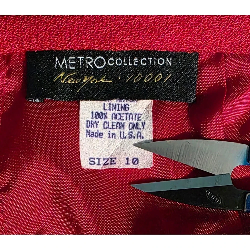 Metro Collection New York Vintage Red Textured Pencil Skirt Size 10 Made in USA‎